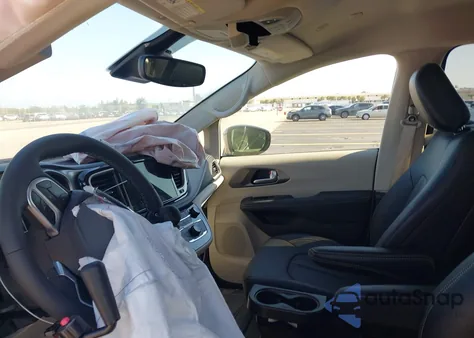 2024 Chrysler Pacifica Touring L from USA, damaged, VIN 2C4RC1BG6RR152382